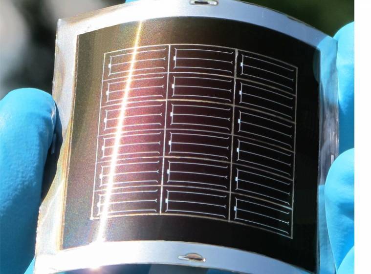 Empa develops low cost thin film solar cell.